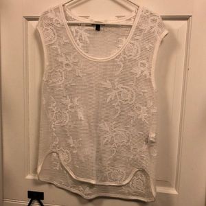 Banana Republic New Without Tags white embroidered  sleeveless shirt.